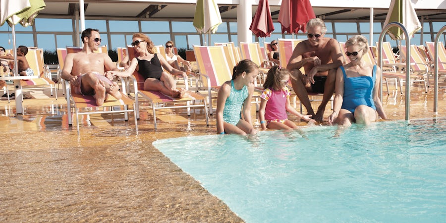 Tips and Tricks for Surviving a Multigenerational Cruise 