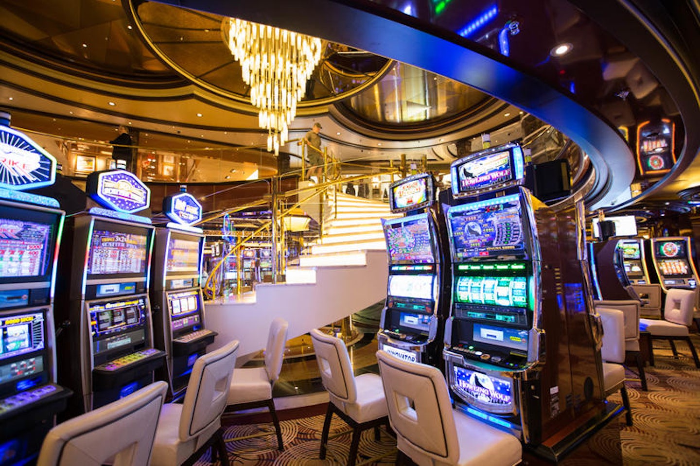 cruise ship casino age