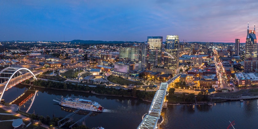 Nashville Skyline along the Cumberland River, Nashville, Tennessee, USA (Photo: Jrossphoto/Shutterstock)
