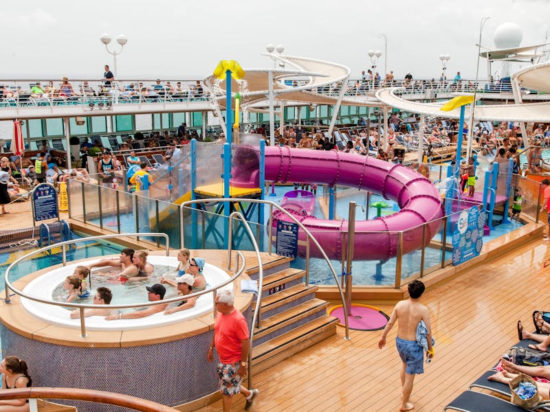 Royal Caribbean Water Parks H2O Zone vs. Splashaway Bay