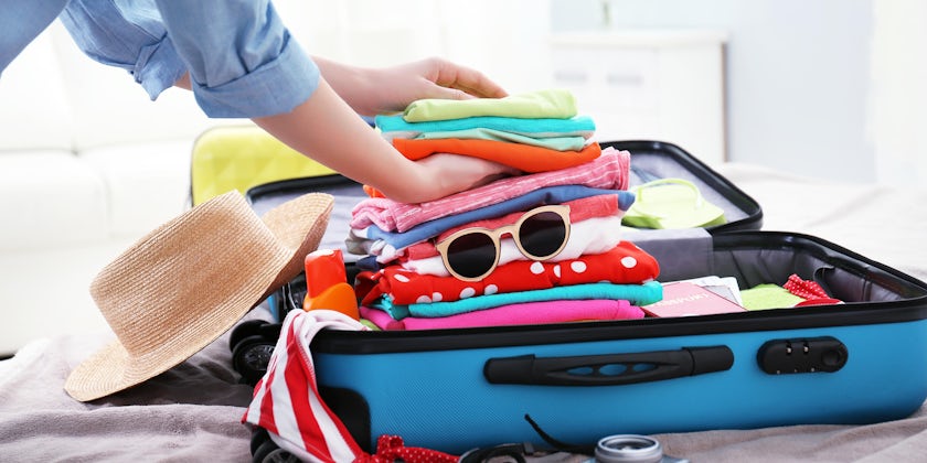 10 Must-Pack Items for New Cruisers (Photo: Africa Studio/Shutterstock)