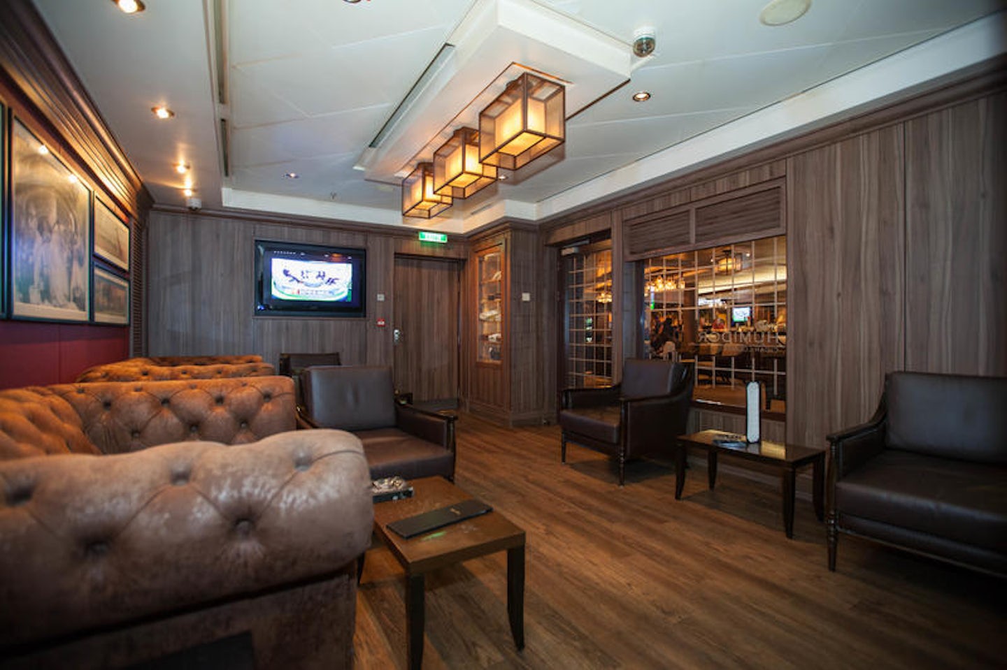 Humidor Cigar Lounge on Norwegian Getaway