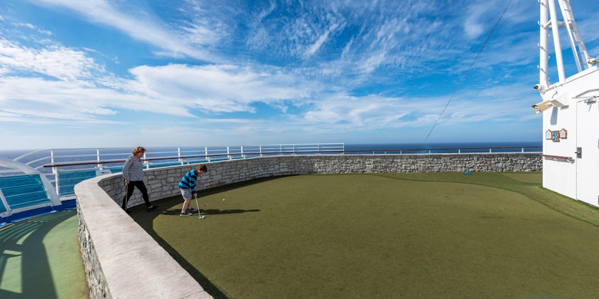 Mini Golf on Emerald Princess (Photo: Cruise Critic)
