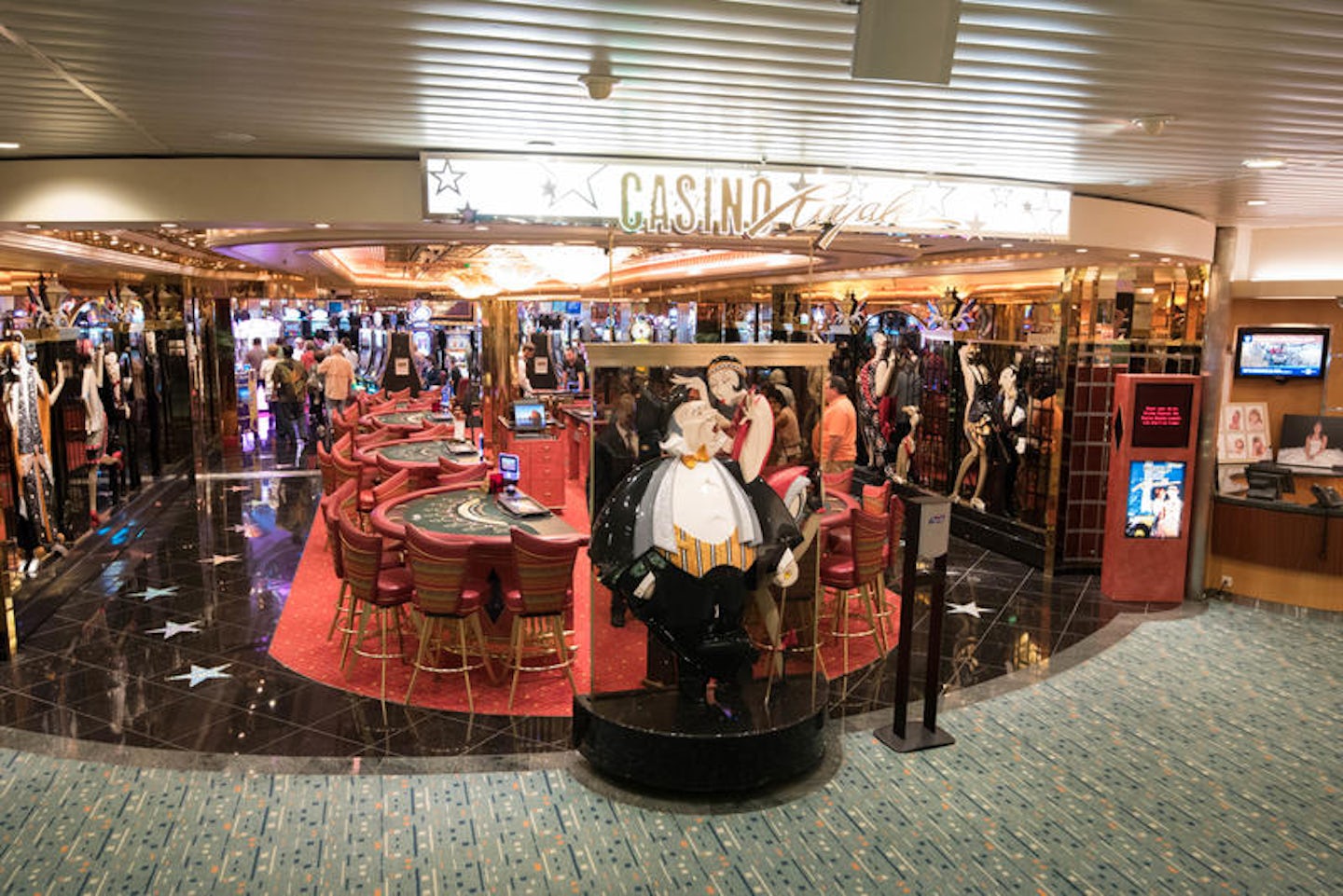 Casino Royale on Freedom of the Seas