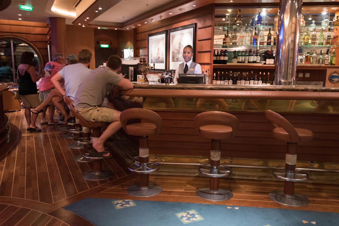 Schooner Bar on Freedom of the Seas