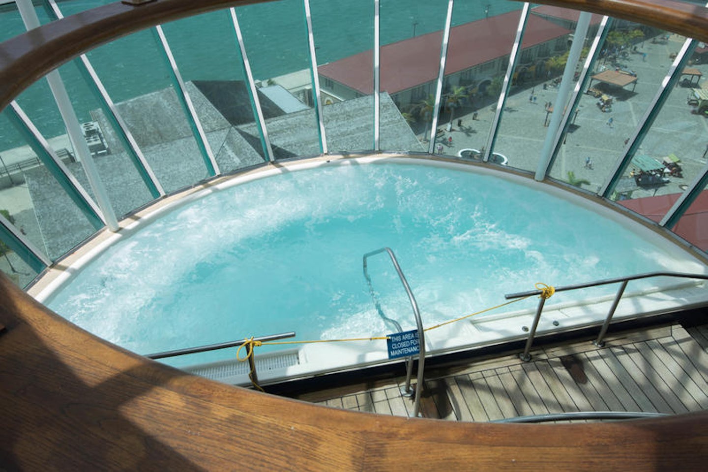 The Whirlpools on Freedom of the Seas