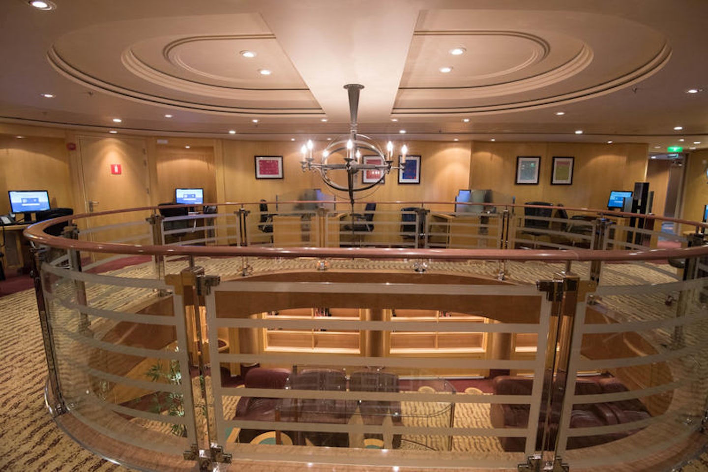 Royal Caribbean Online Internet Cafe on Freedom of the Seas