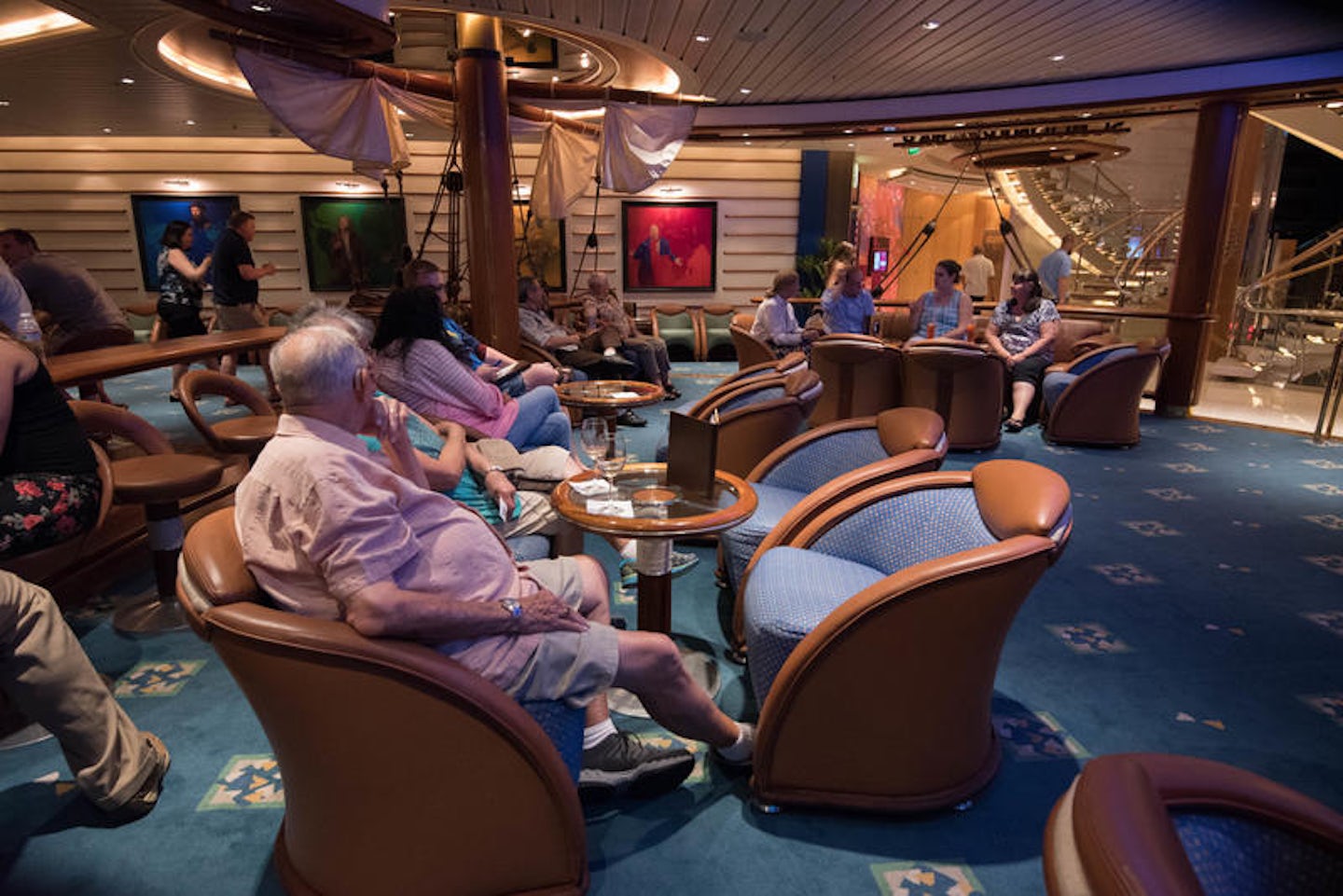 Schooner Bar on Freedom of the Seas
