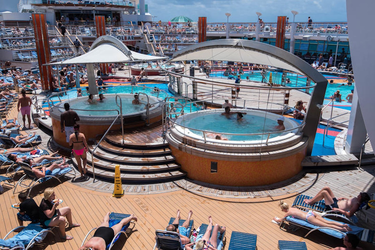 The Main Pool on Freedom of the Seas