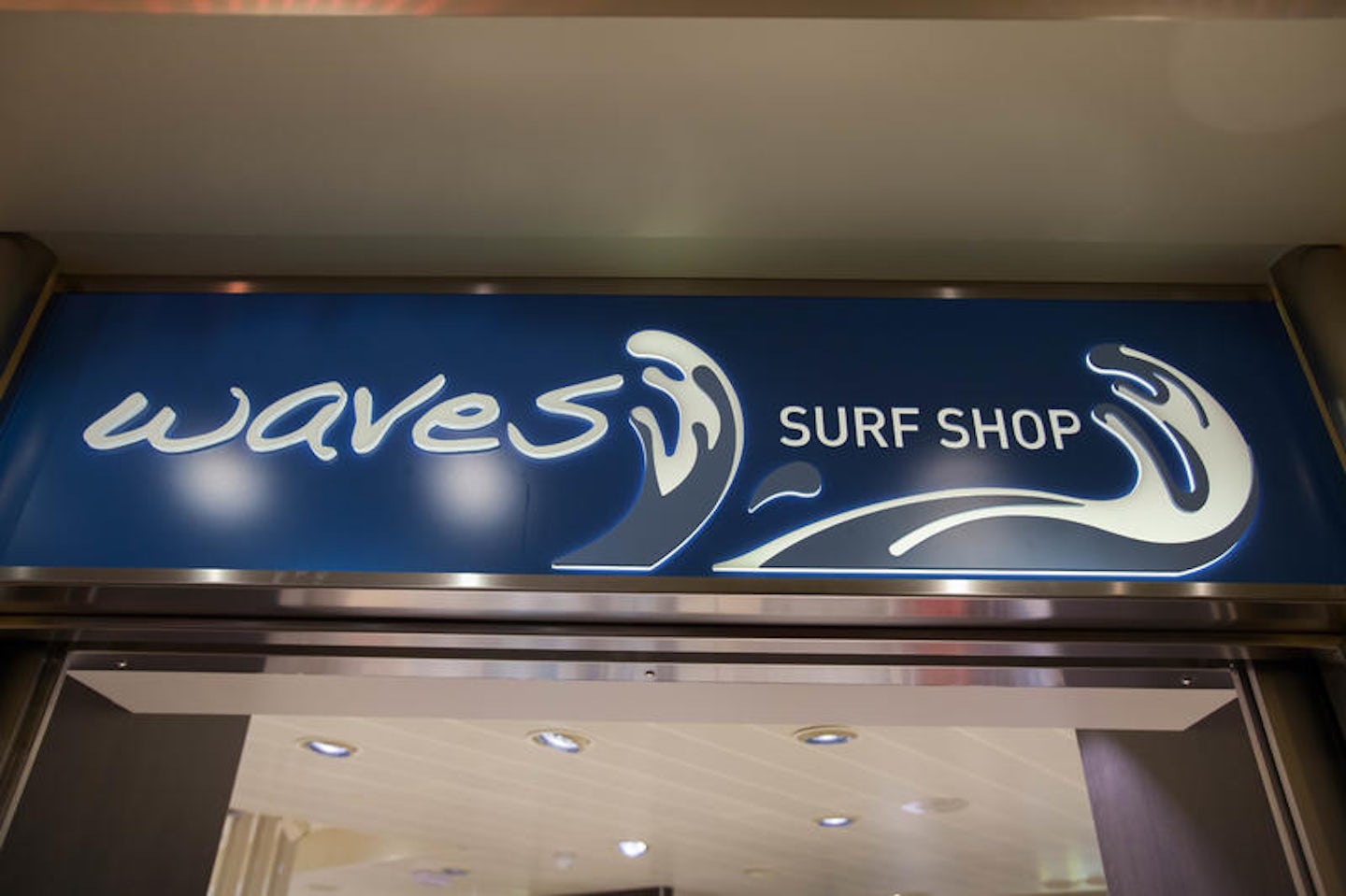 Waves Surf Shop on Carnival Breeze
