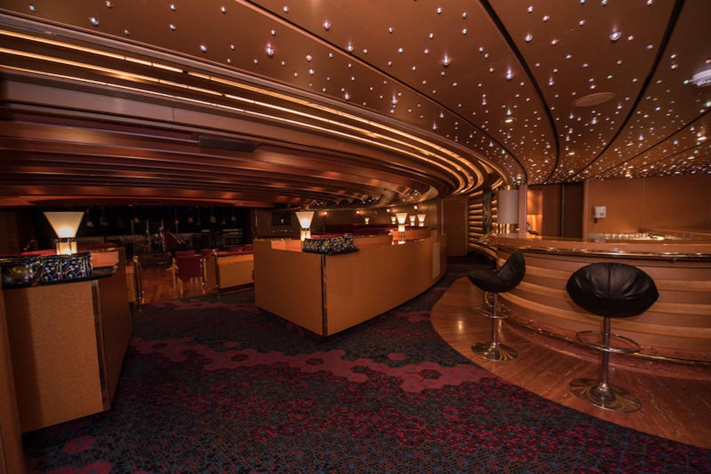 Queen's Lounge on Noordam