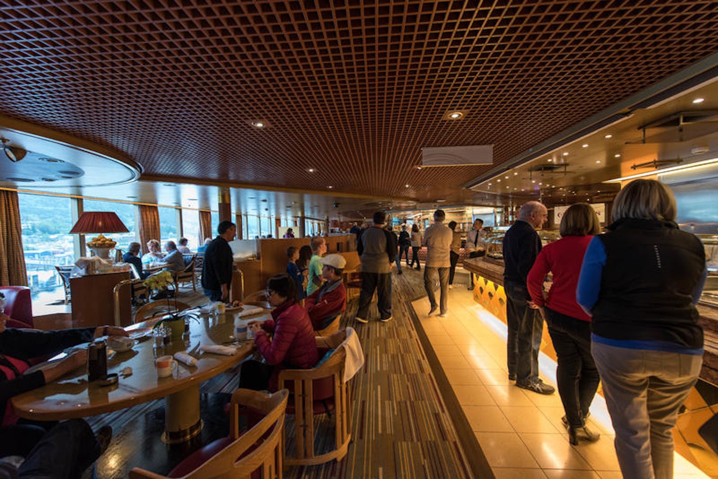 Lido Restaurant on Noordam
