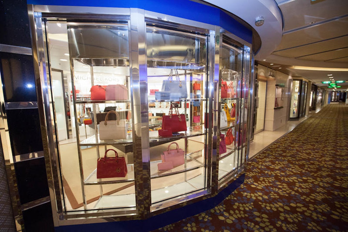 Galleria Boutiques on Celebrity Reflection