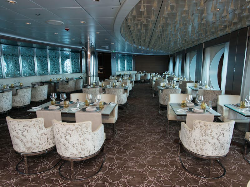 8-reasons-to-cruise-on-a-refurbished-ship