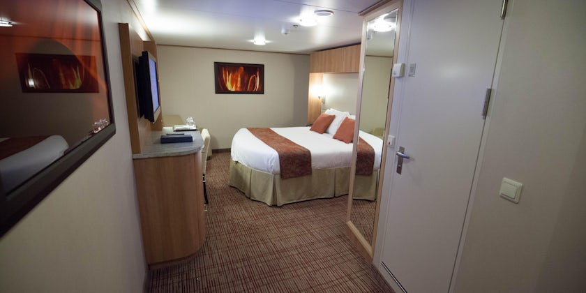 The Inside Cabin on Celebrity Reflection (Photo: Cruise Critic)
