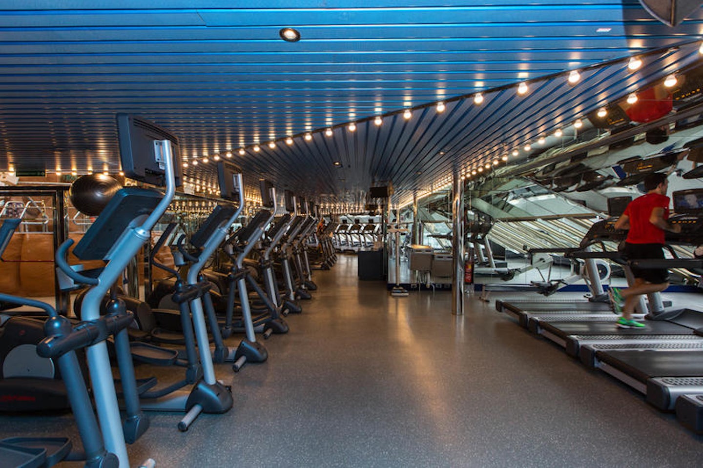 Fitness Center on Carnival Freedom