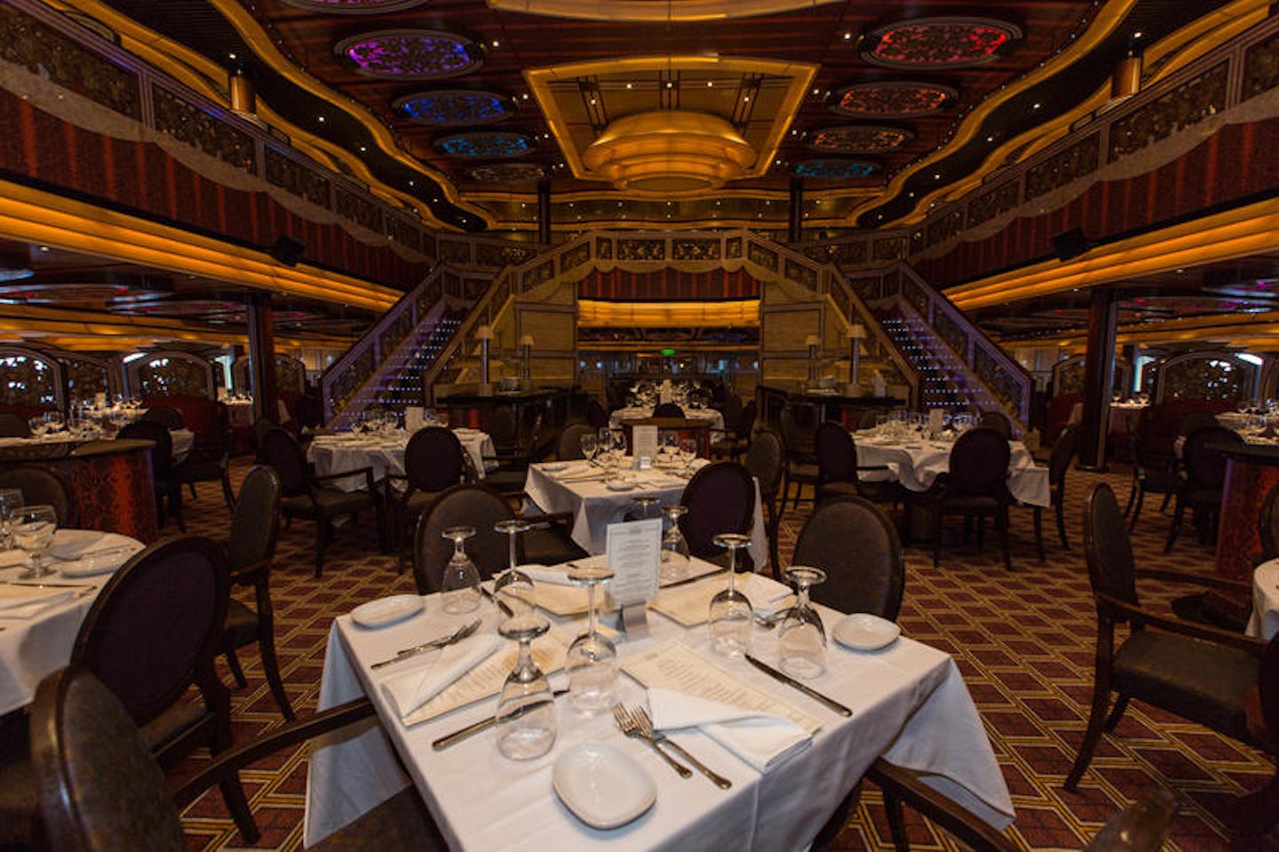 carnival freedom chic dining room
