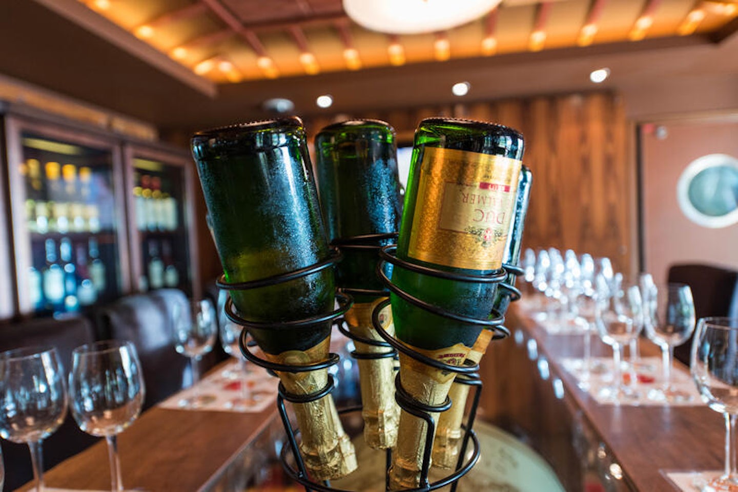 Vintages on Oasis of the Seas
