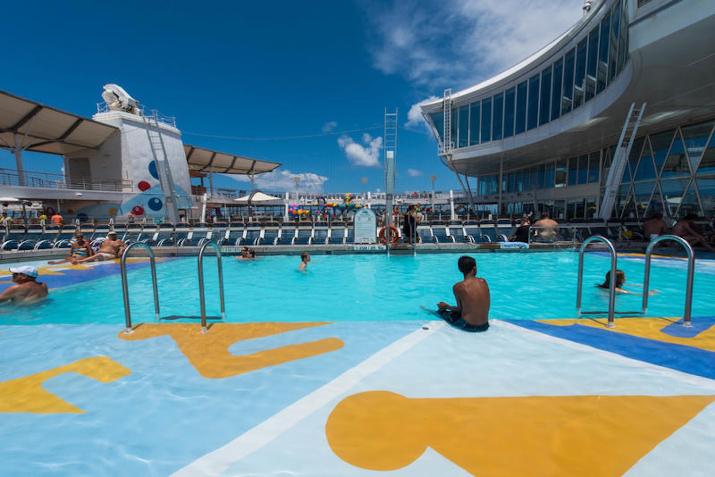 The Sports Pool on Oasis of the Seas
