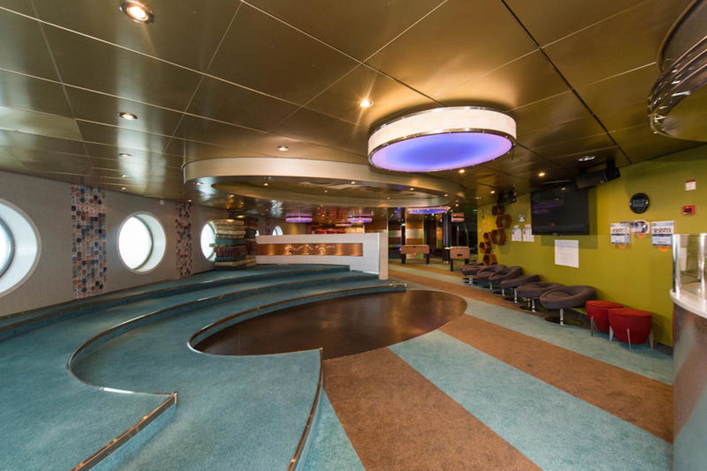 The Living Room on Oasis of the Seas