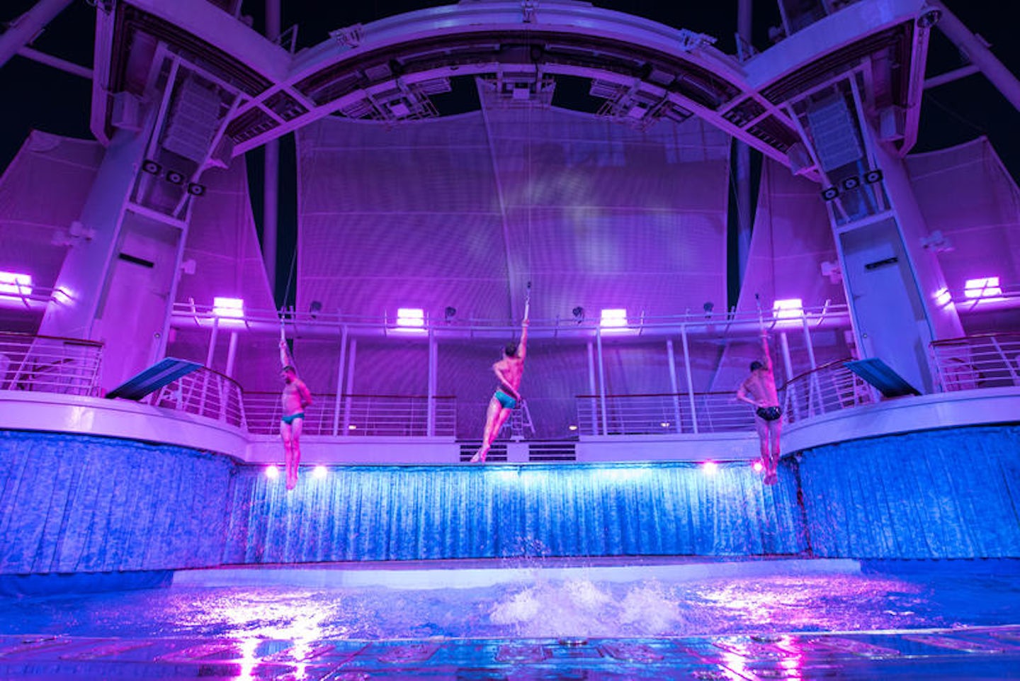 Aqua Theater on Oasis of the Seas