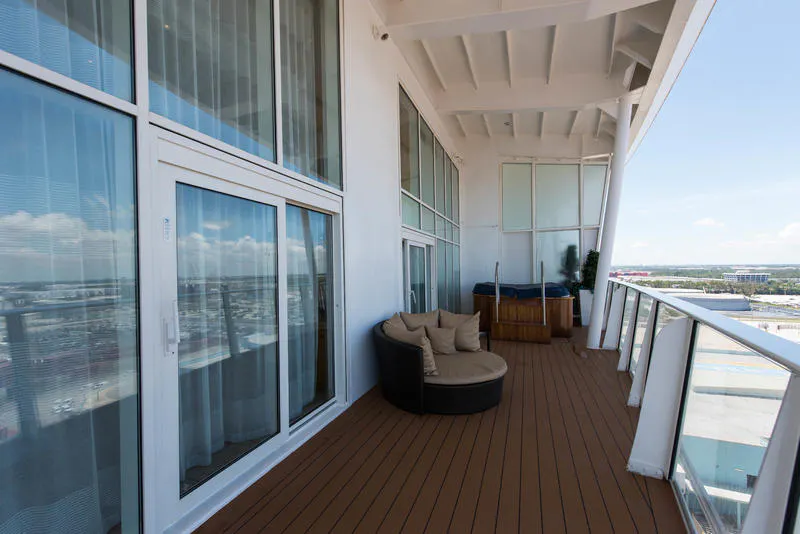 Royal Caribbean Oasis Of The Seas Royal Loft Suite