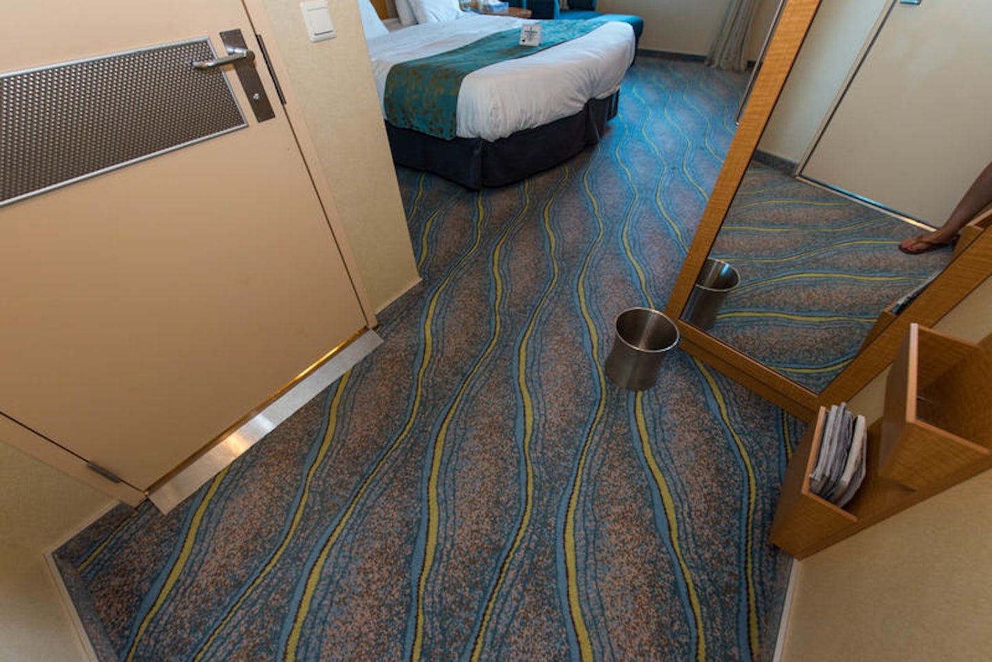 The Accessible Cabin with Porthole on Oasis of the Seas