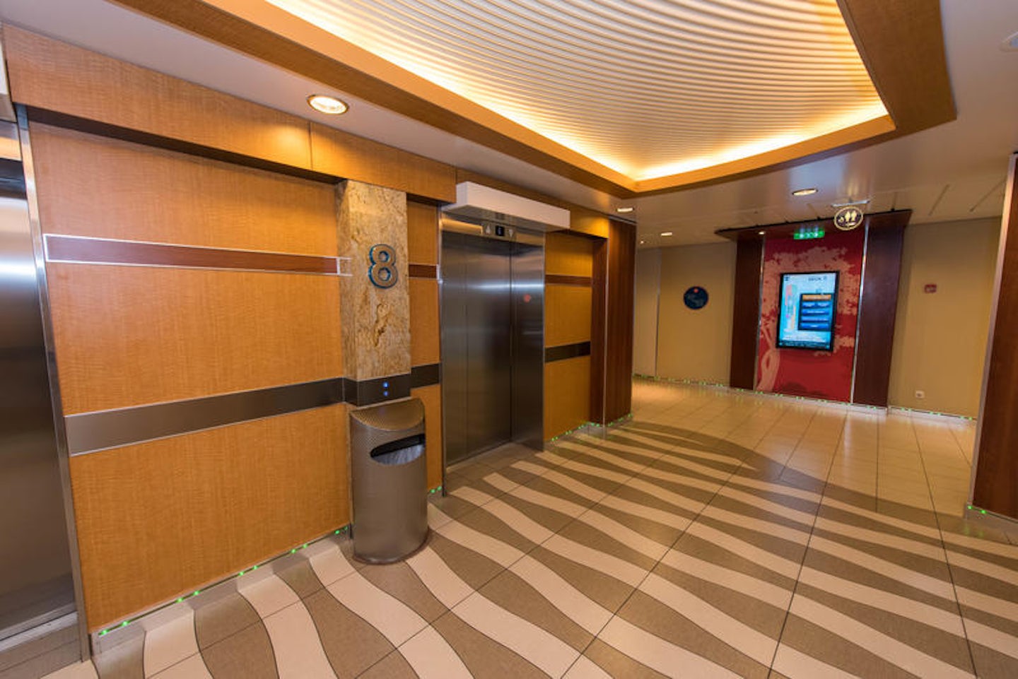 Elevators on Oasis of the Seas