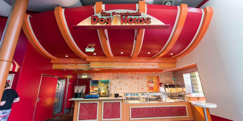 Boardwalk Dog House on Oasis of the Seas