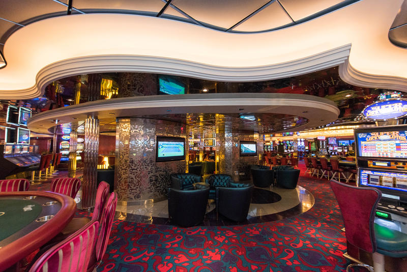 celebrity cruises casino free cruise