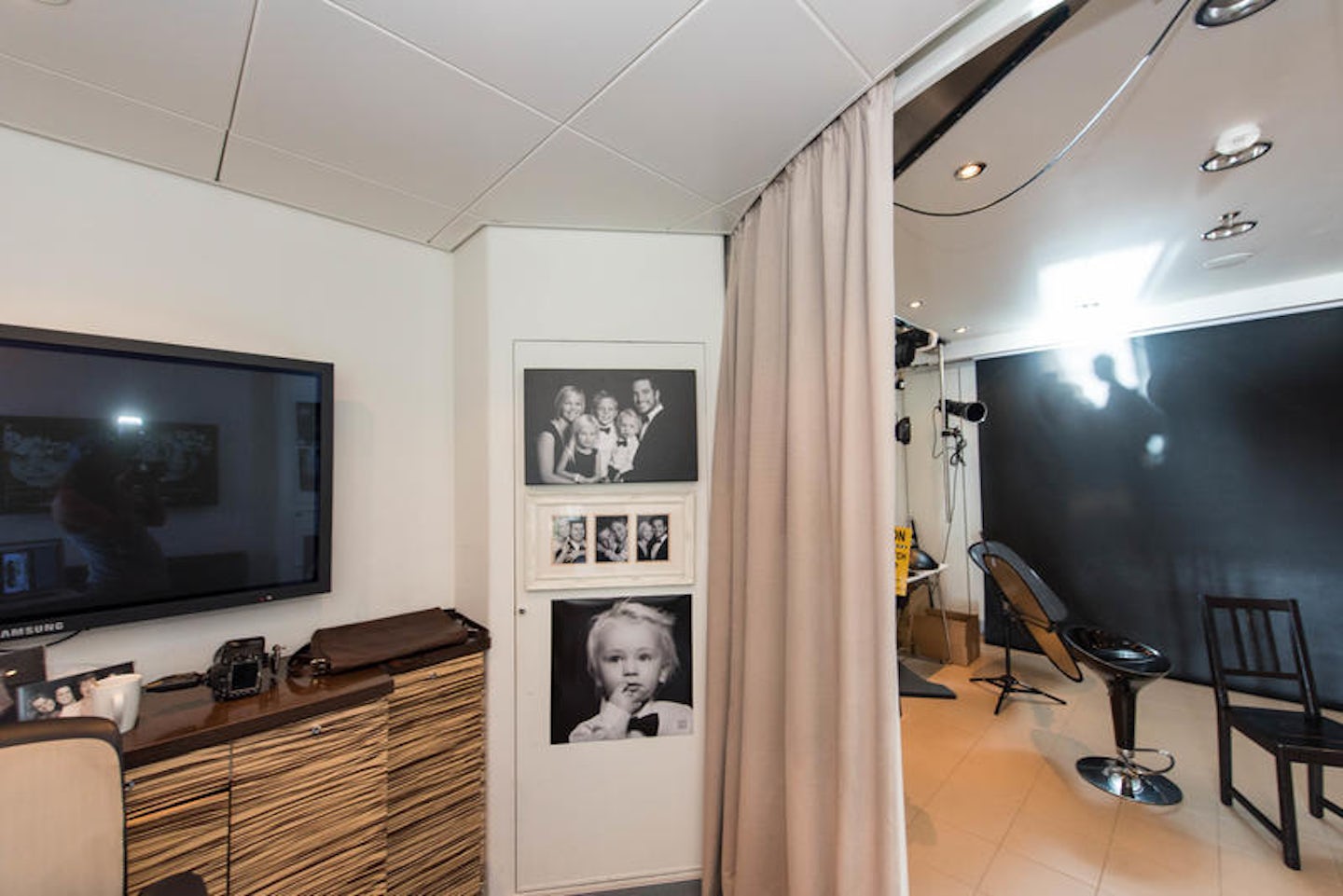 Picture This Portrait Studio on Oasis of the Seas