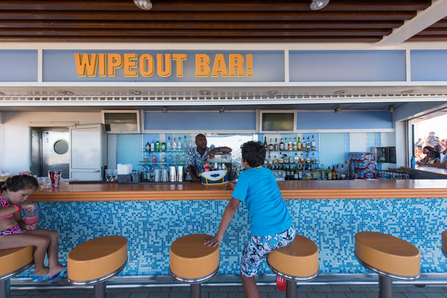 Wipeout Bar on Oasis of the Seas