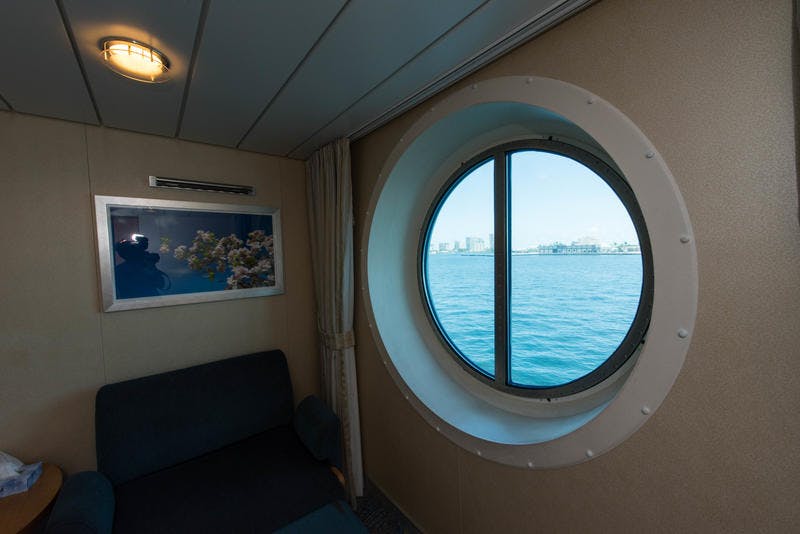 Accessible Cabin with Porthole on Royal Caribbean Oasis of the Seas