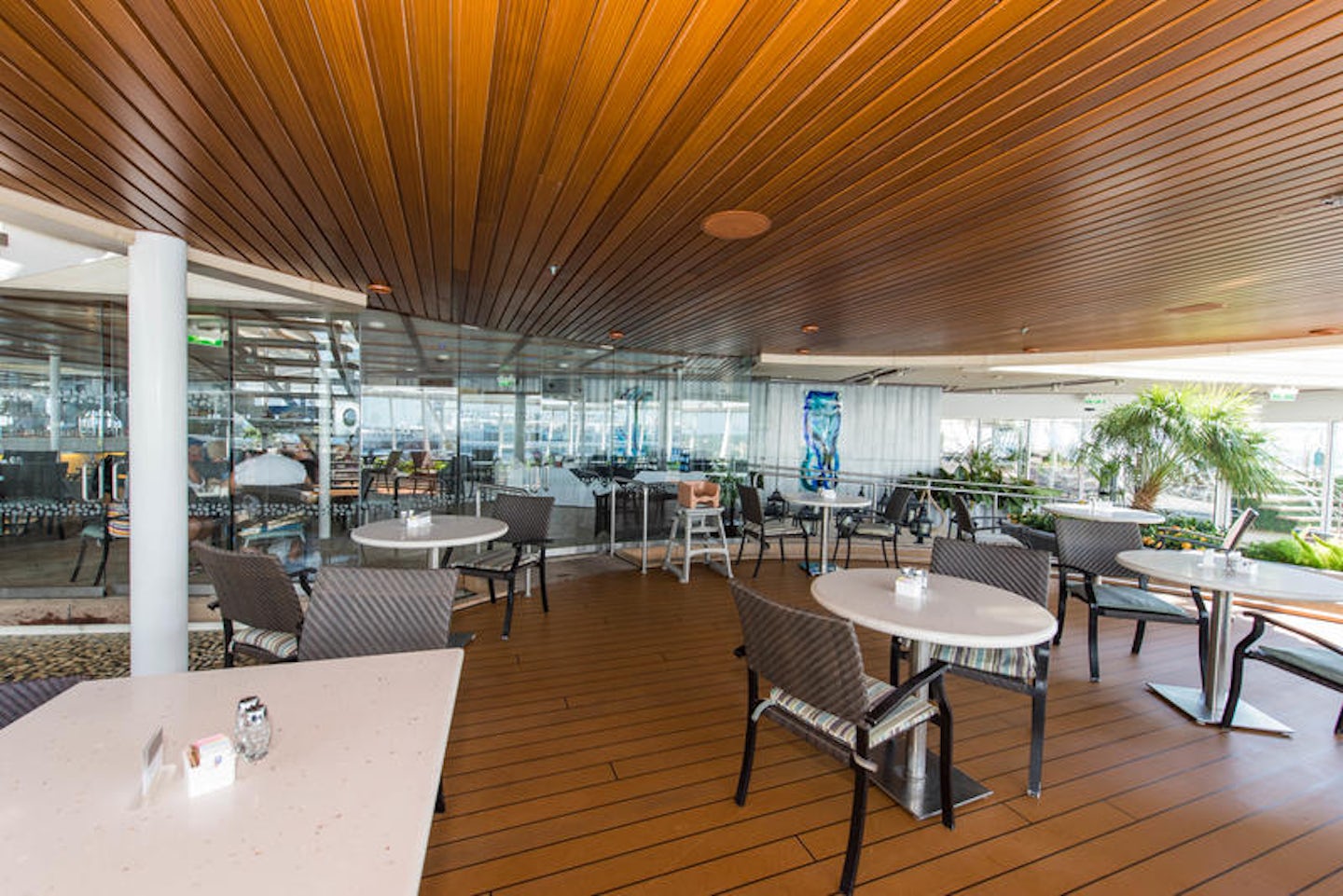 Solarium Cafe on Oasis of the Seas