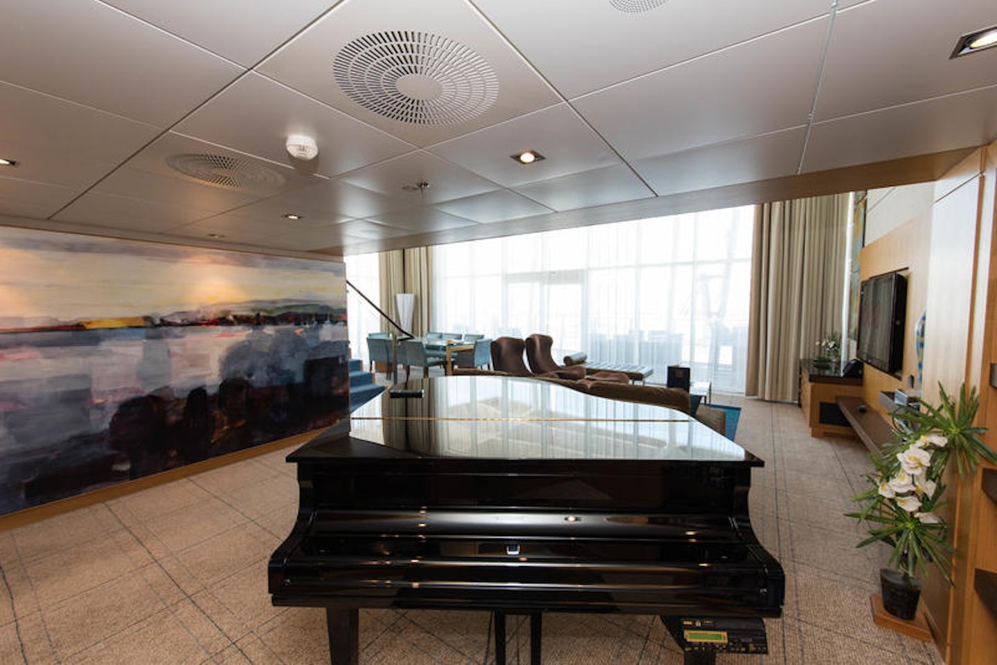 The Royal Loft Suite with Balcony on Oasis of the Seas