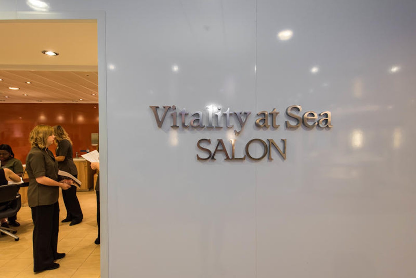 Salon on Oasis of the Seas
