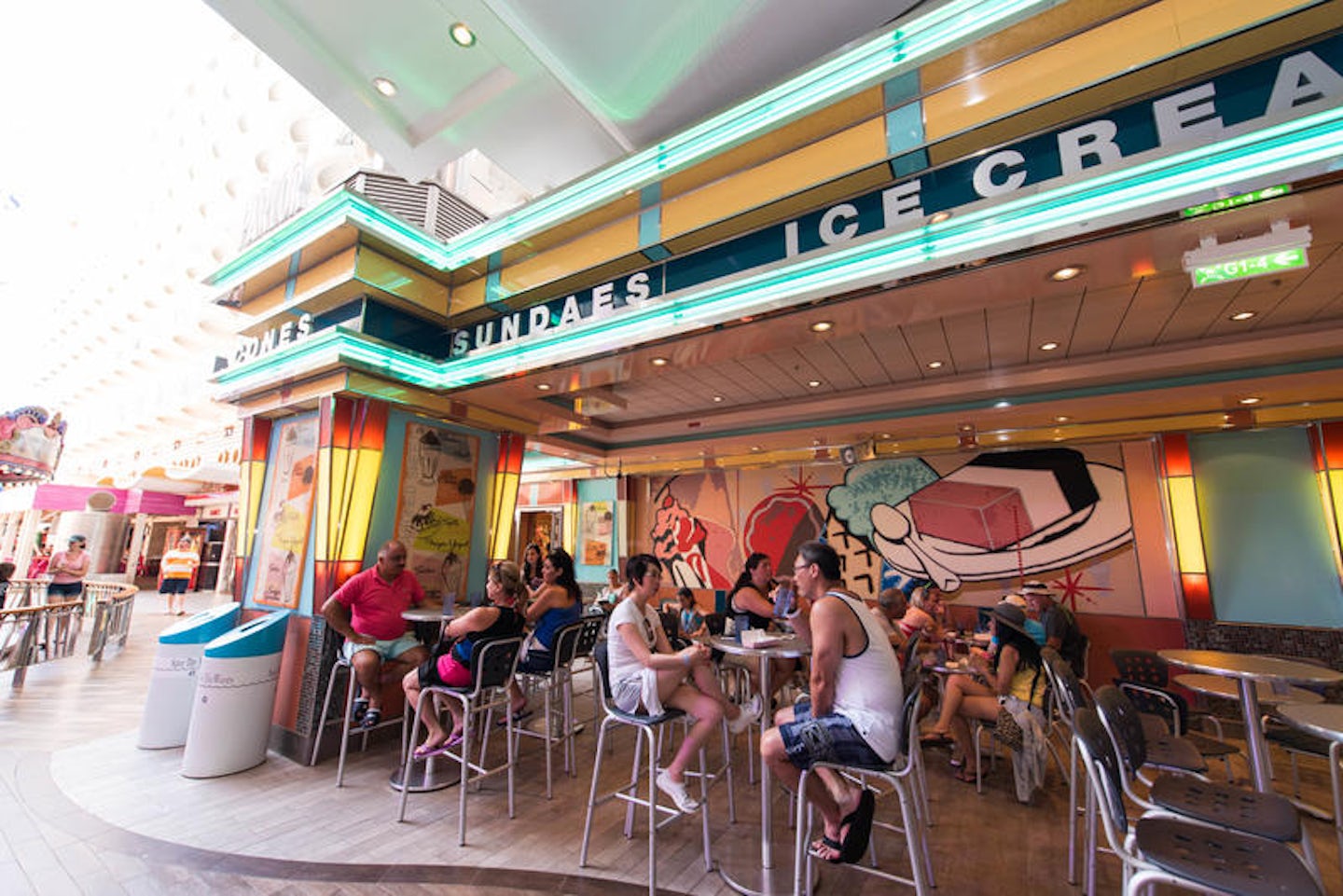 Cups & Scoops on Oasis of the Seas