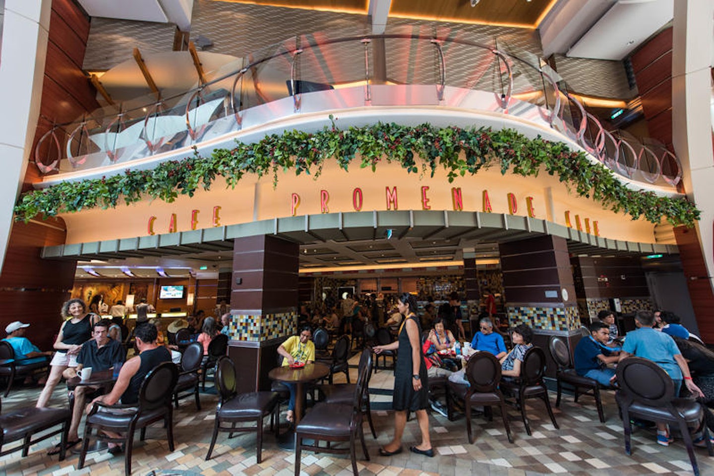 Cafe Promenade on Oasis of the Seas