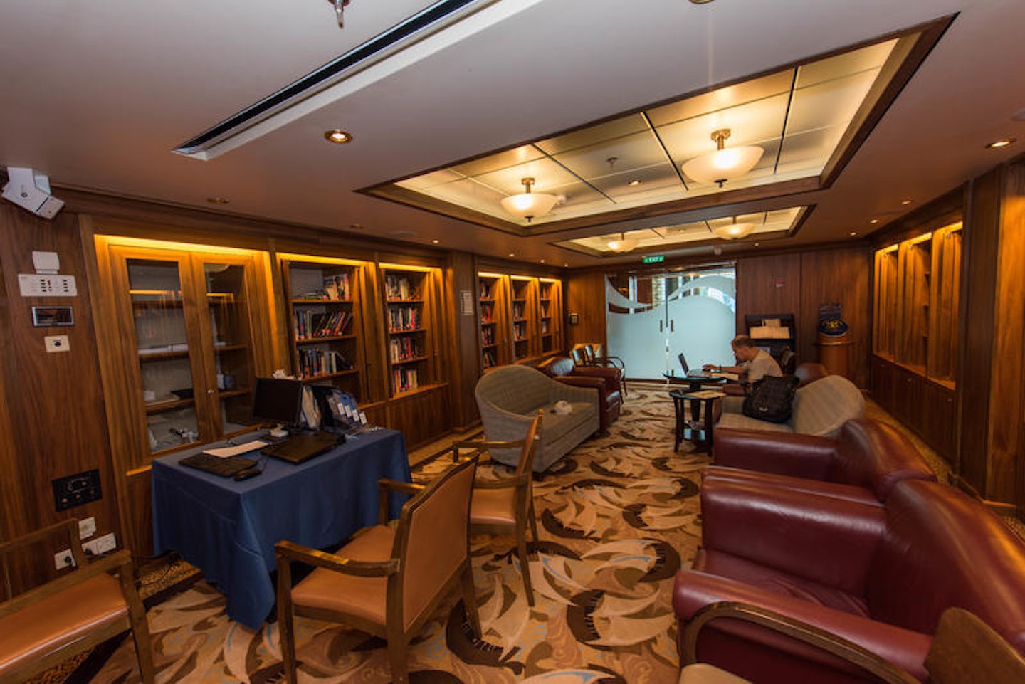 Library on Oasis of the Seas