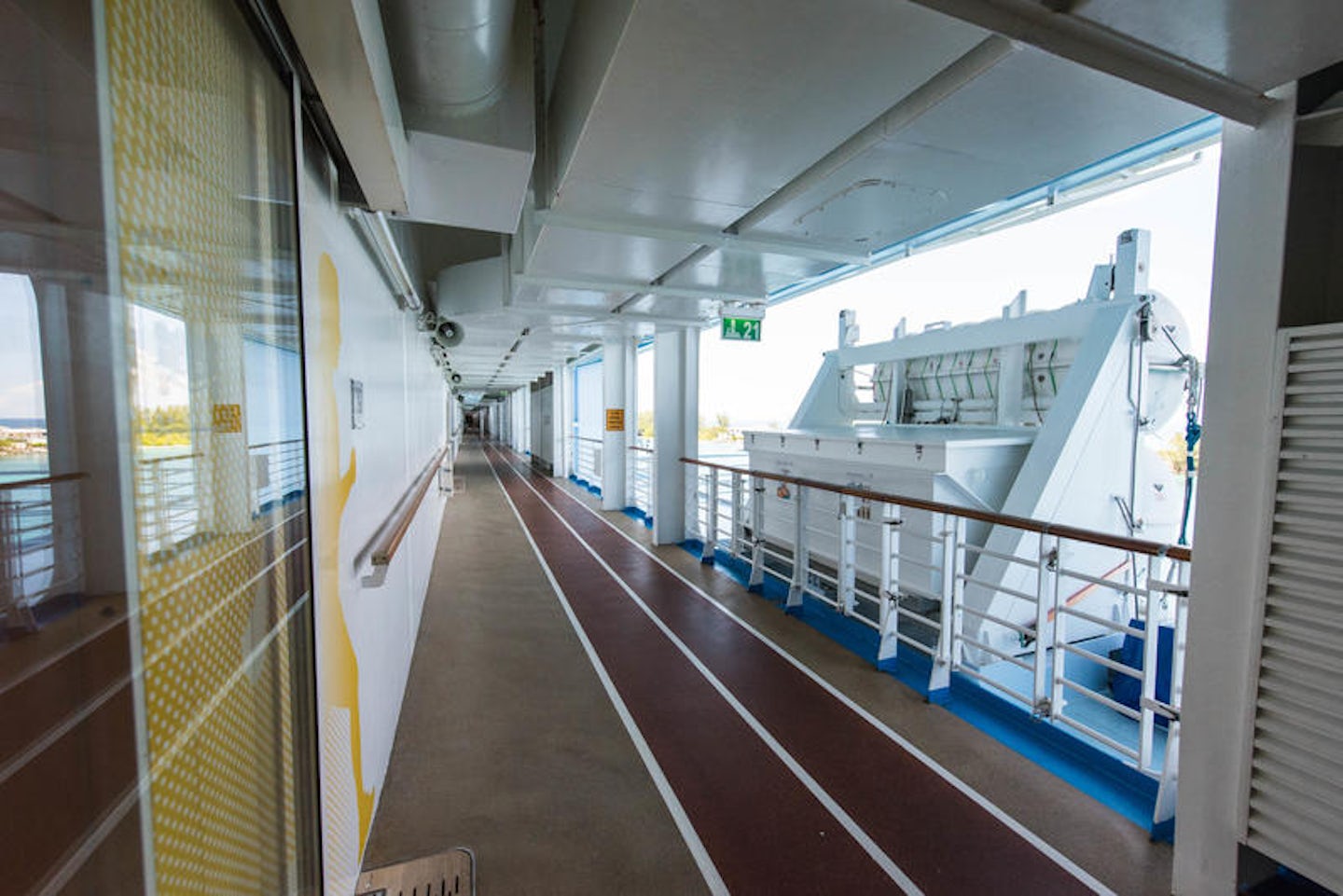 Jogging Track on Oasis of the Seas