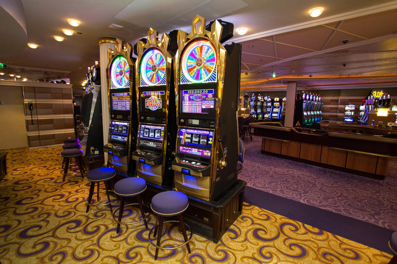 best celebrity cruise casino