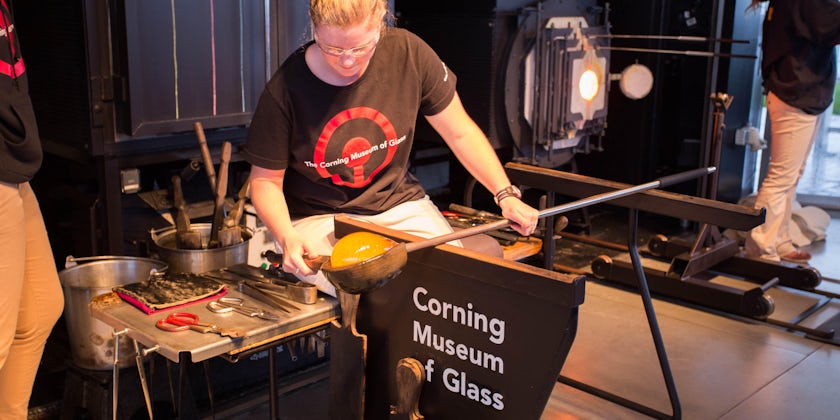 Hot Glass Show on Celebrity Solstice (Photo: Cruise Critic)