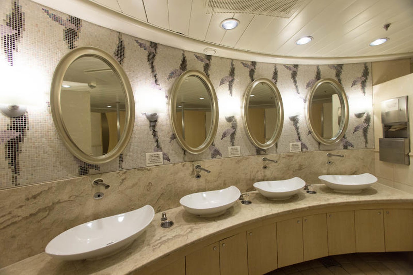 Bathrooms on Enchantment of the Seas