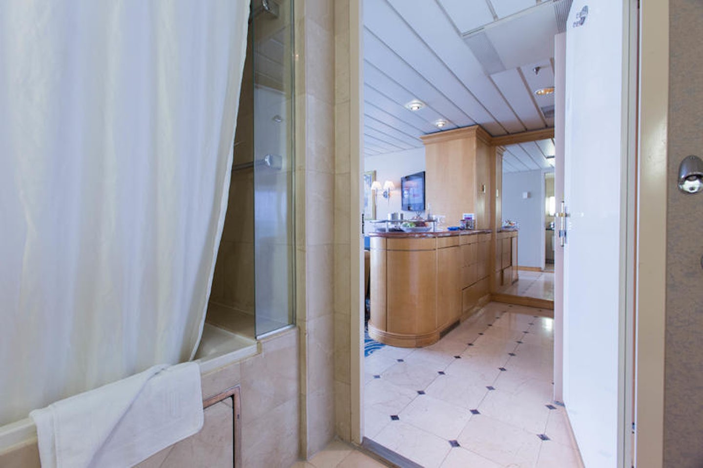 The Grand Suite on Enchantment of the Seas