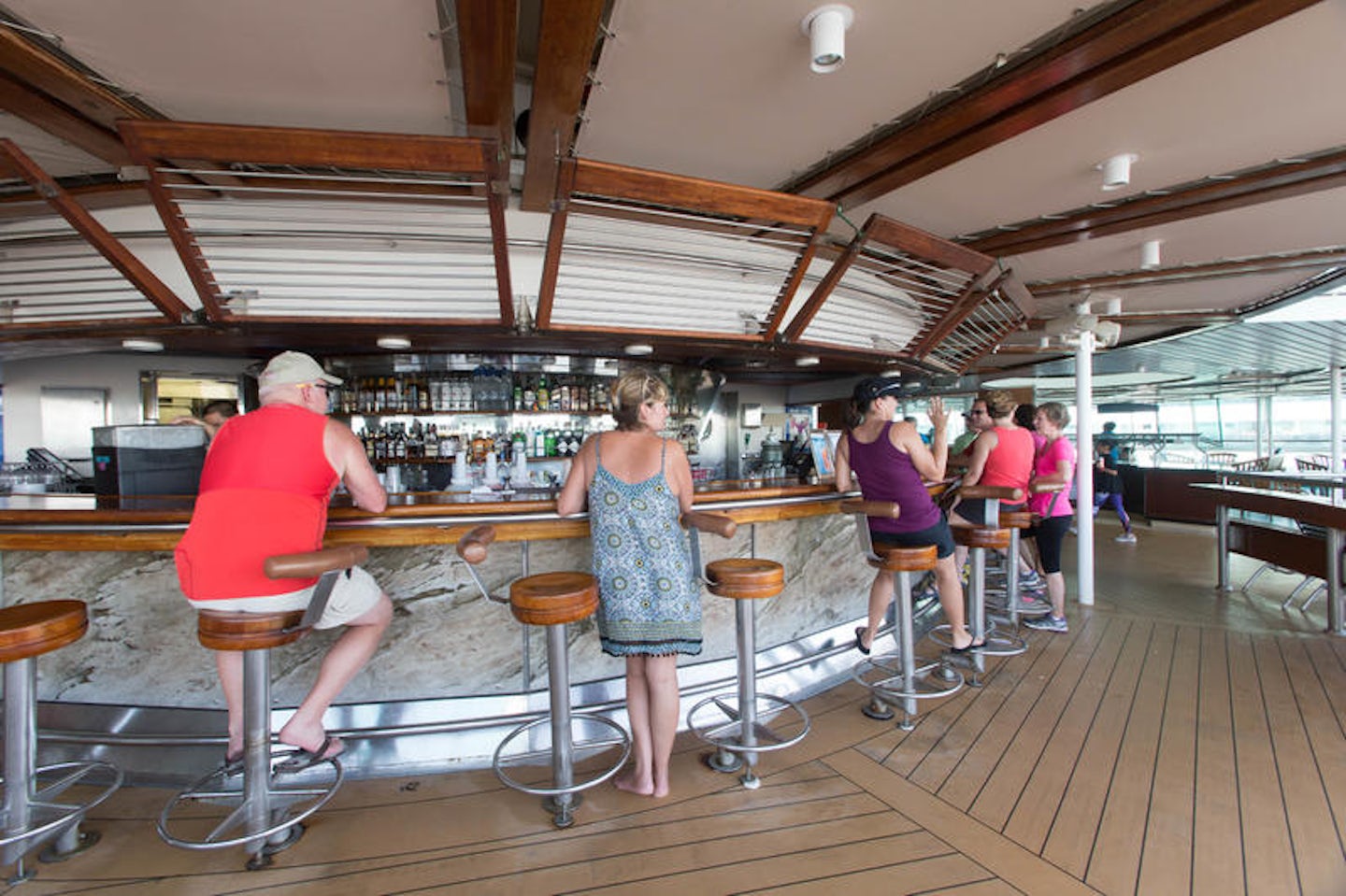 Pool Bars and Dining on Enchantment of the Seas