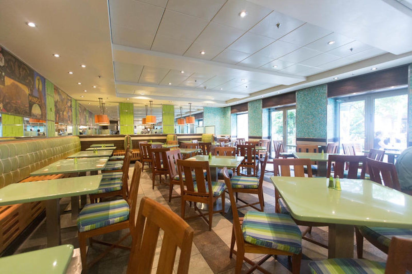 Park Cafe on Allure of the Seas