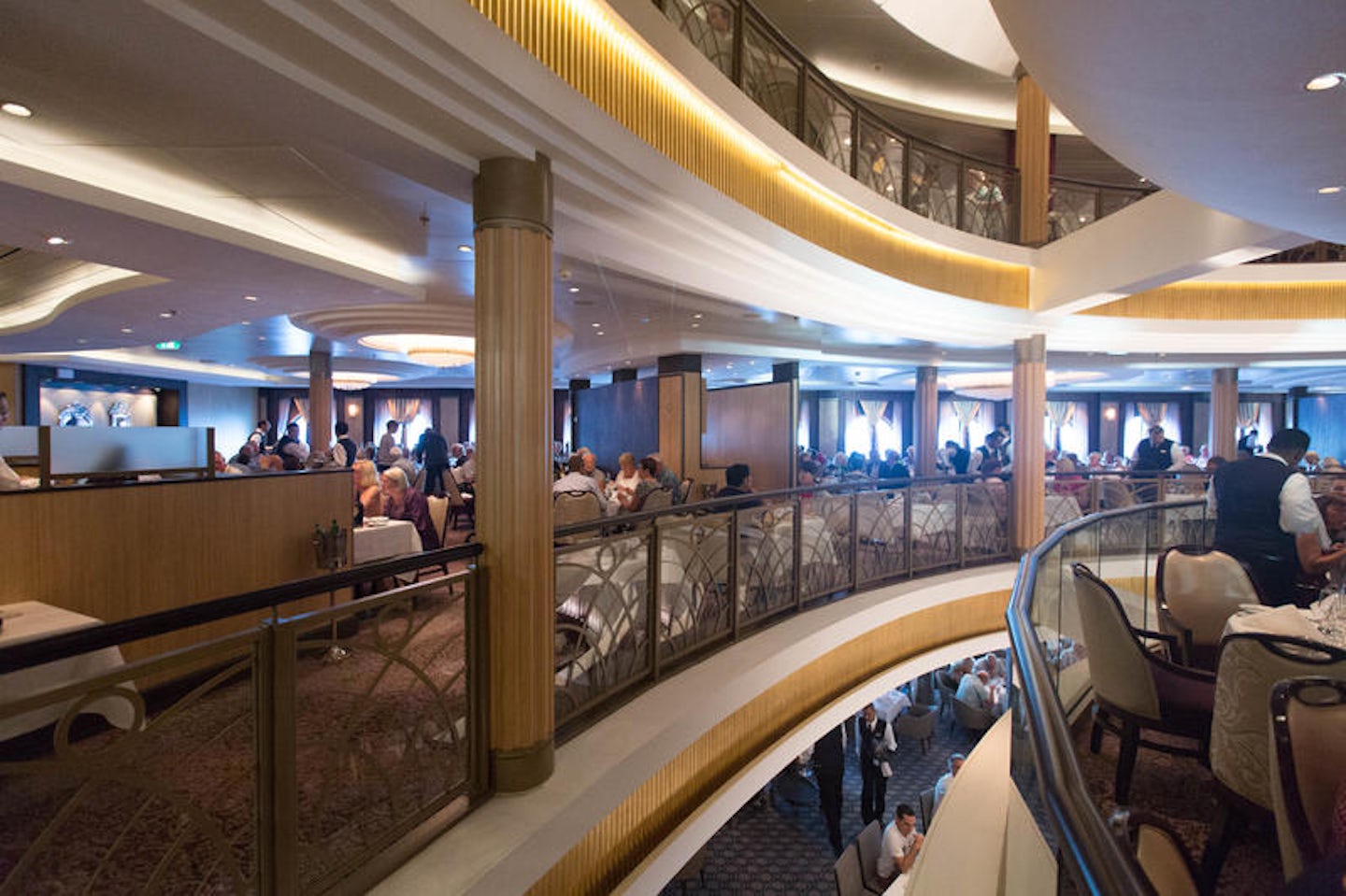 The Grande Restaurant on Royal Caribbean Allure of the Seas Ship ...