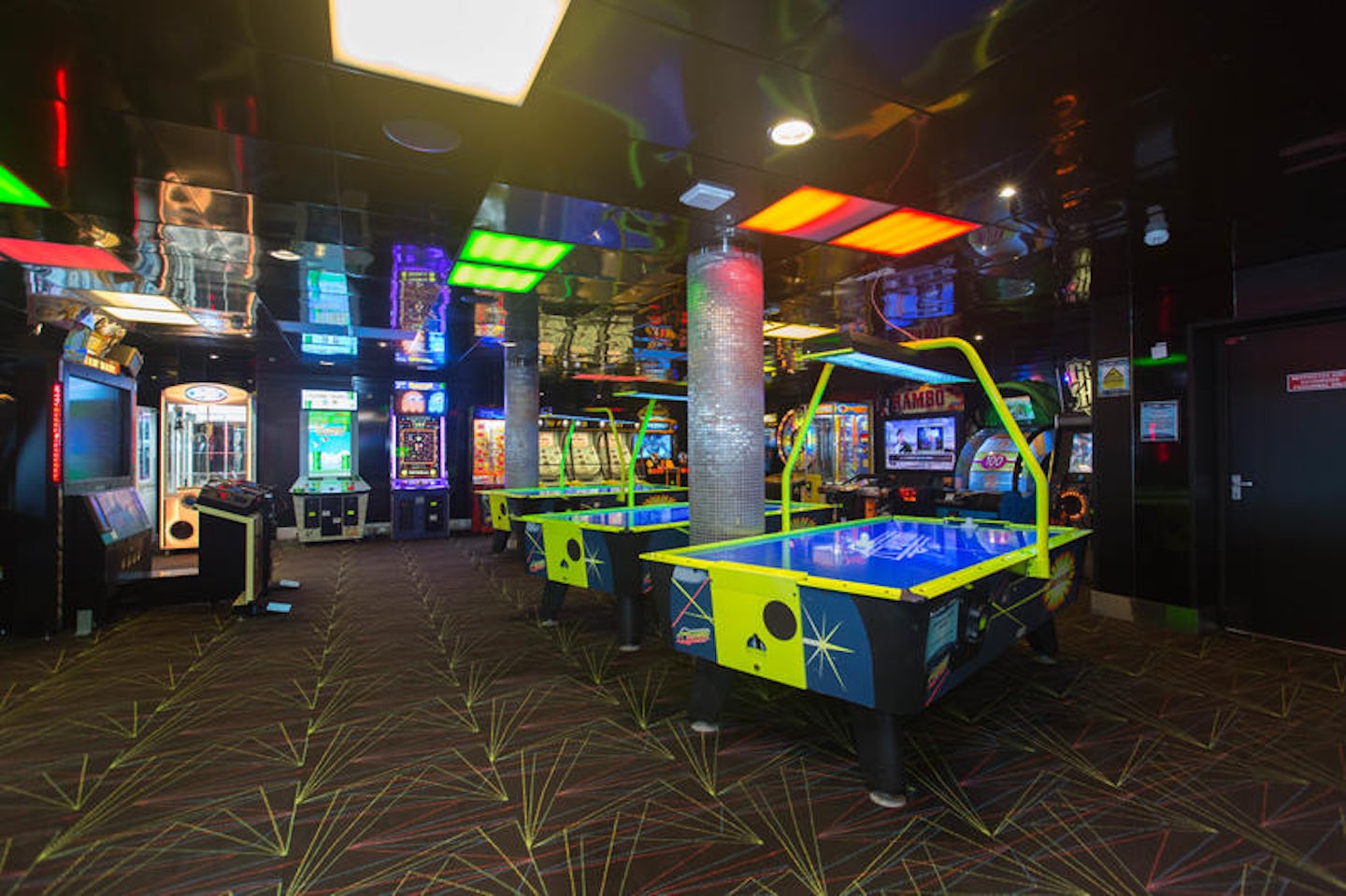 Kids Club Arcade on Allure of the Seas
