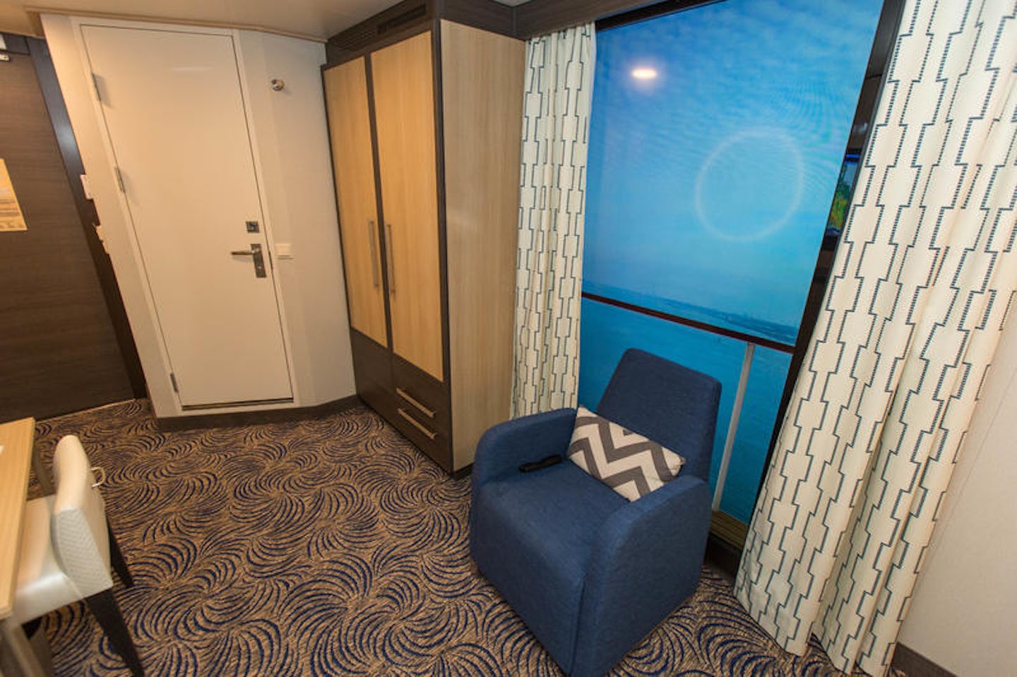The Interior Cabin with Virtual Balcony on Anthem of the Seas