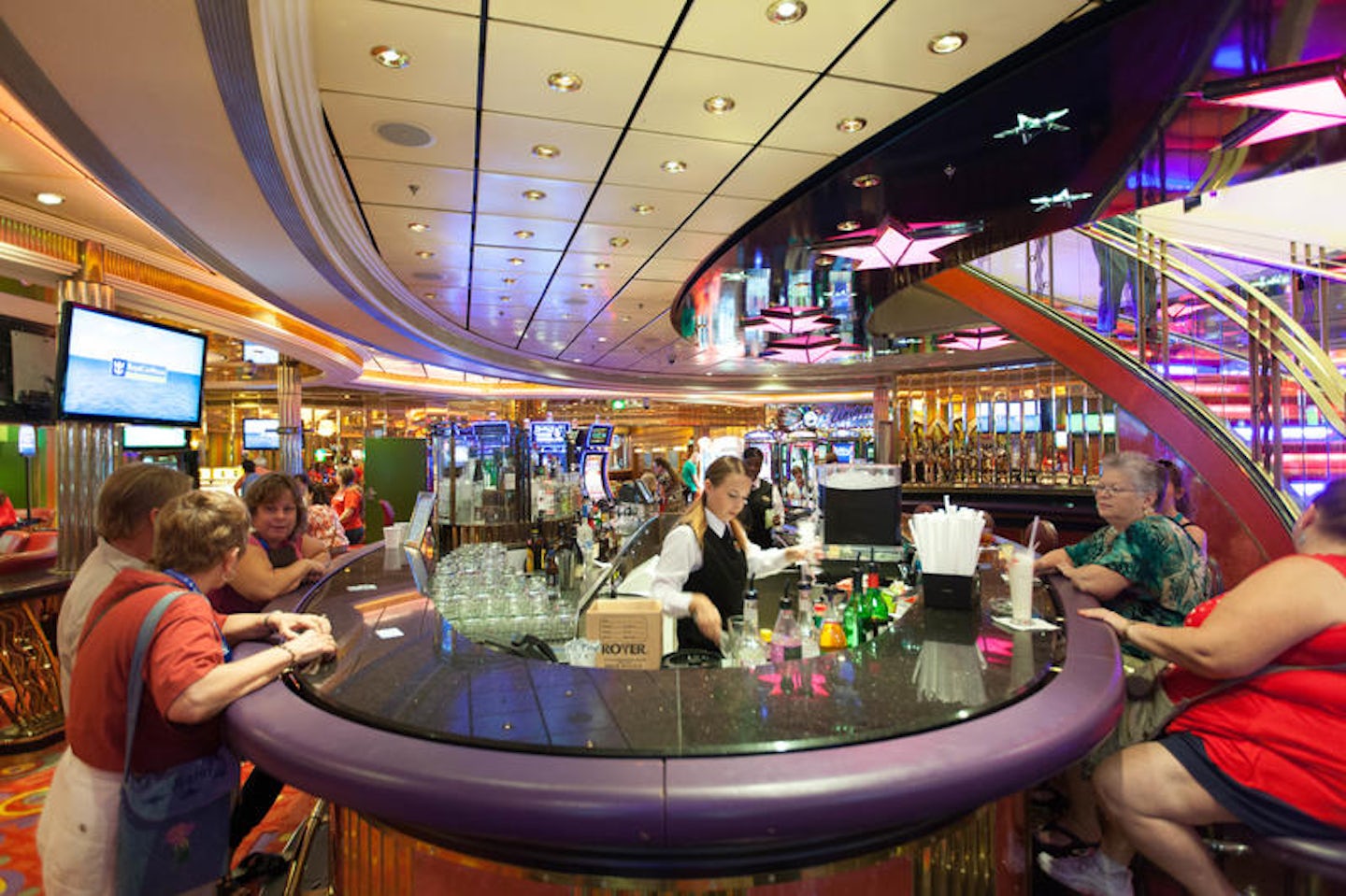 Casino Royale Bar on Independence of the Seas